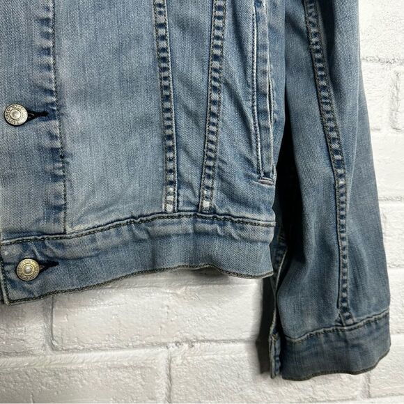 Levi's Boyfriend Trucker Jacket Denim Worn in size Large - Picture 5 of 10